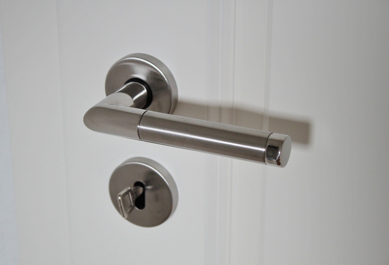How to Use Over-the-Door Organizers for Additional Storage